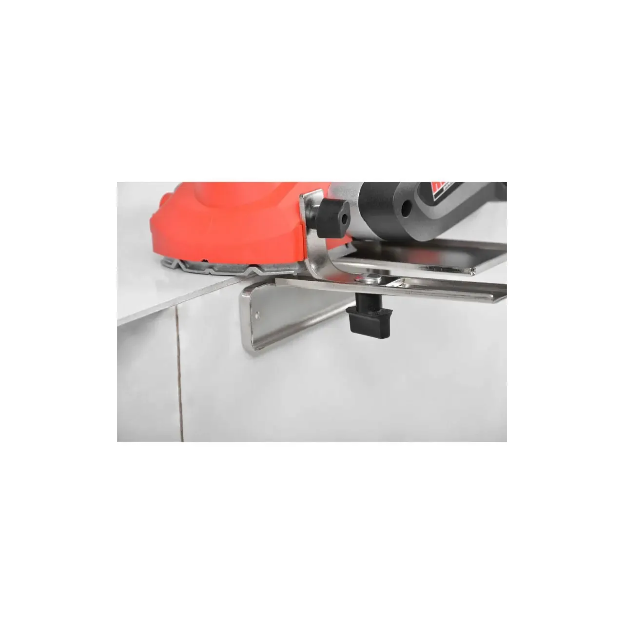 Rindea electrica HECHT 1790, putere 900 W, latime de lucru 82 mm, turatia nominala 16000 rot/min 10