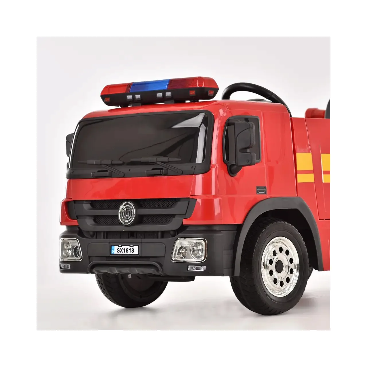 Camion de pompieri pentru copii HECHT 51818, acumulator 12 V, 10 Ah / 35 W, greutate maxima 30 kg, rosu-negru, varsta recomandata 3-8 ani 3