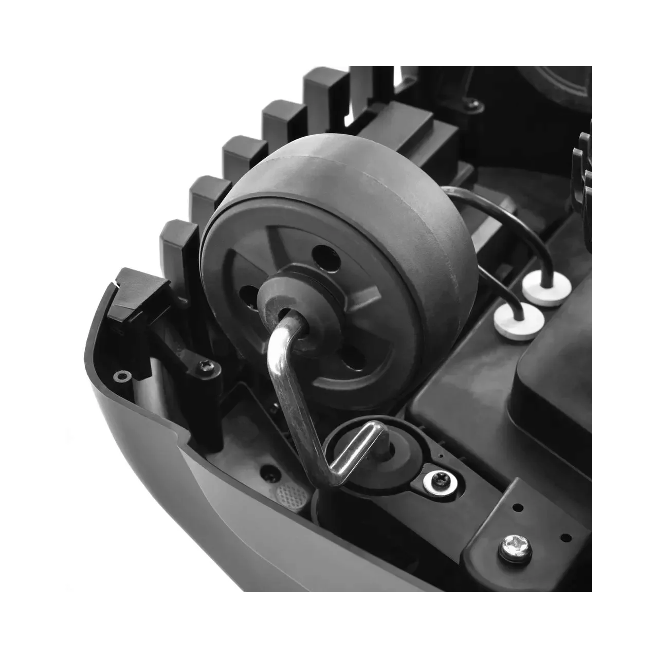 Robot pentru tuns iarba HECHT 5608, latime lucru 18 cm, inaltime taiere 20-60 mm, cu acumulator Li-Ion, 20V, 2.5 Ah 8
