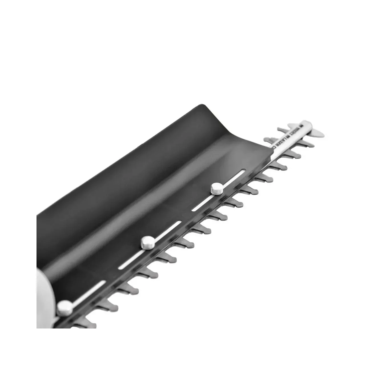 Trimmer electric pentru tuns gardul viu HECHT 611, putere motor 750 W, lungimea lamei 68 cm 4