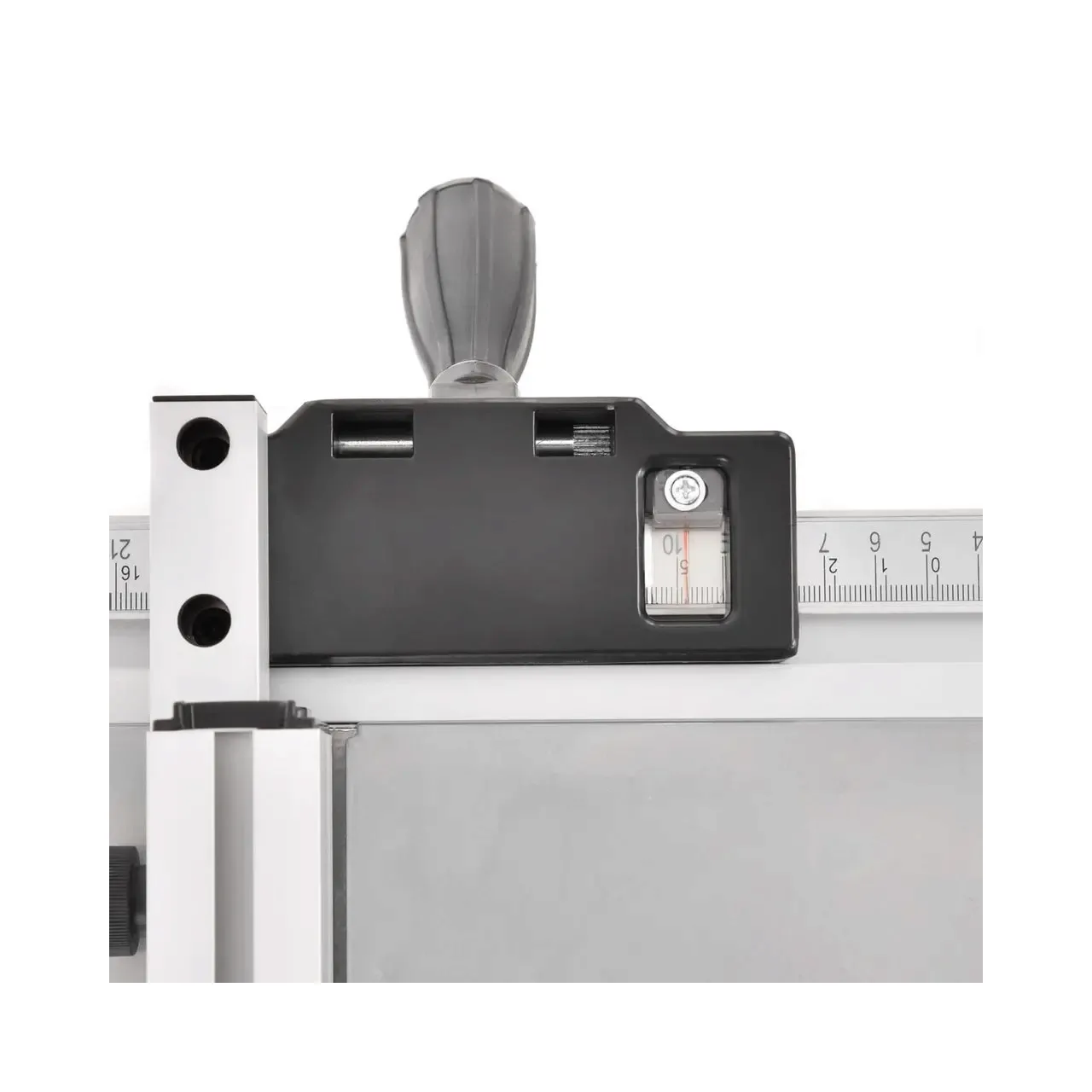Fierastrau circular cu masa HECHT 8254, putere 2000 W, diametru disc 210 mm, diametru maxim taiere mm 11