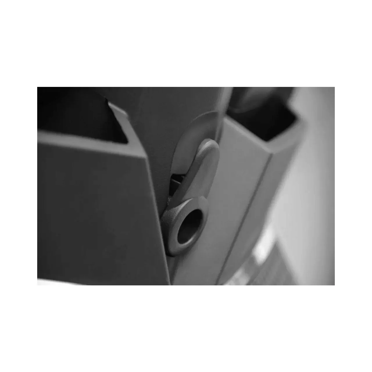 HECHT EQUIS WHITE - Scuter electric 8